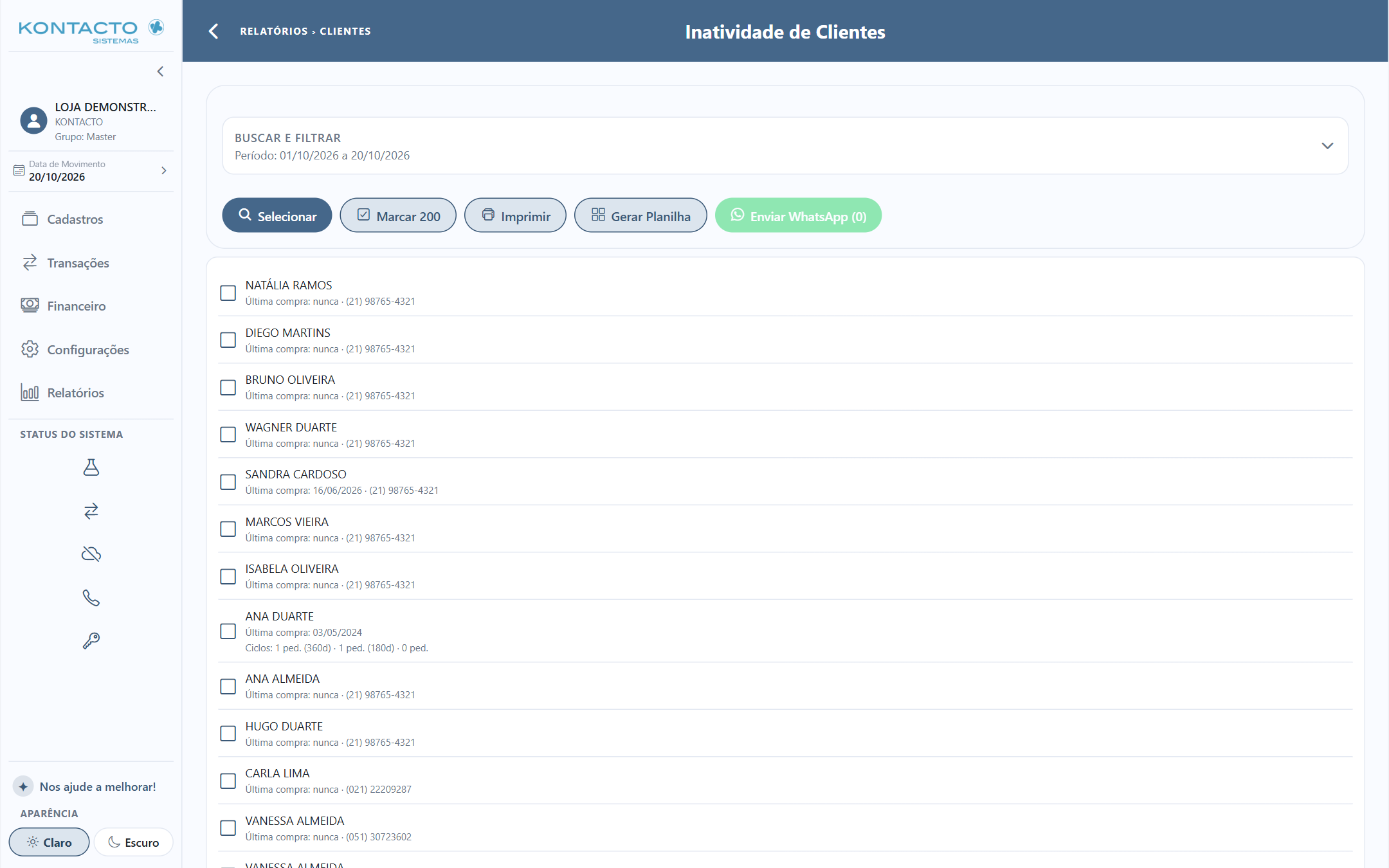 Inatividade de Clientes: 10 clientes com a data da última compra, a frequência nas três janelas de dias e a situação de contrato.